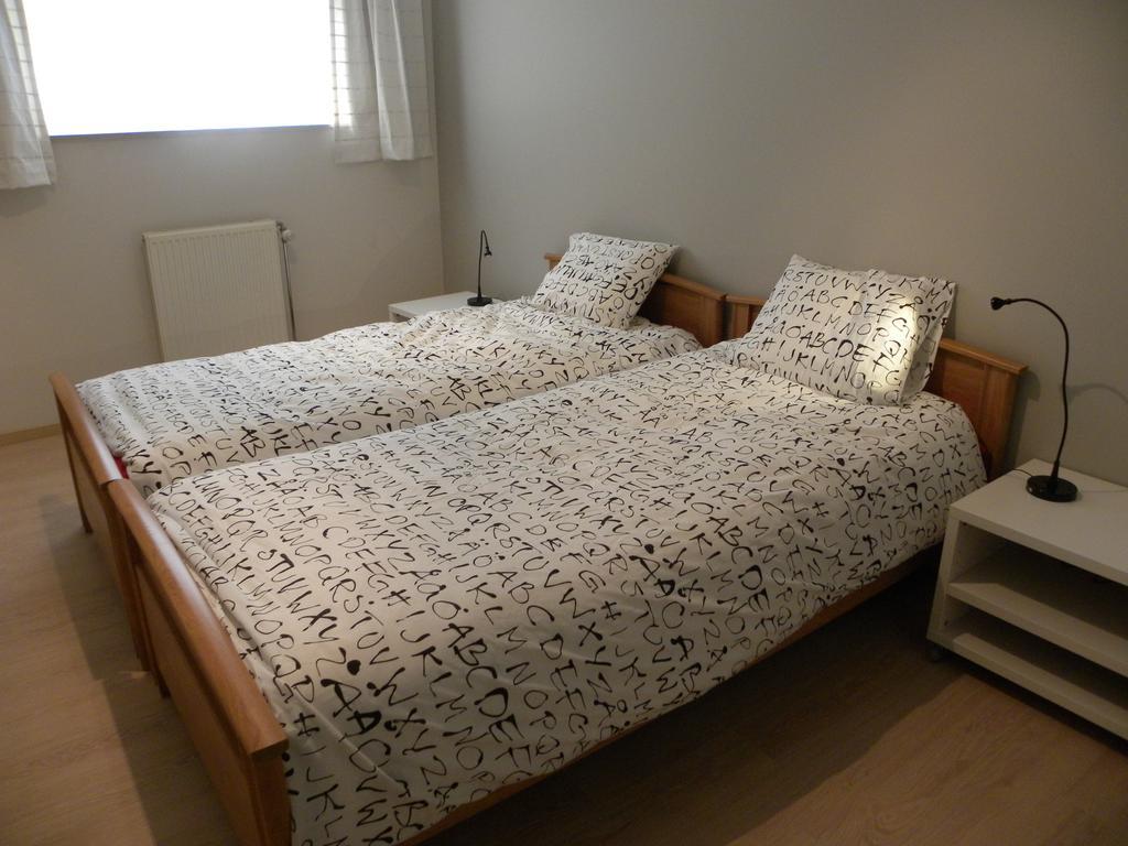 City Center Apartments Brasseurs Брюксел Стая снимка